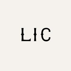 m-k-tさんのラグジュアリーブランド「LIC」のロゴ制作への提案