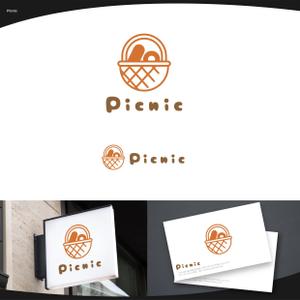 脇　康久 (ワキ ヤスヒサ) (batsdesign)さんのカフェ「Picnic」のロゴへの提案