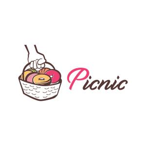 naomim617 (naomim617)さんのカフェ「Picnic」のロゴへの提案