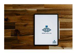 Fowmas.Design (fowmas_23)さんの株式会社Hand Aidの企業ロゴへの提案