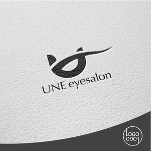 ロゴロゴ (yottofuruya)さんのアイサロン『UNE』のロゴへの提案