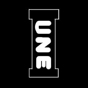 AS (AS-u198719932009c)さんのアイサロン『UNE』のロゴへの提案