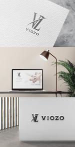 かめれおん (chameleon_design)さんの脱毛サロンで販売するオリジナル化粧品「VIOZO」のロゴへの提案