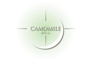 田中義和 (felixmoon)さんの美容フェイシャルエステサロン「Camomile - カモミール」のロゴへの提案