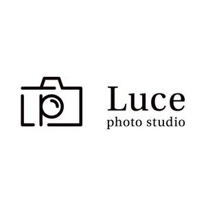 bruna (ikesyou)さんのSNS・名刺　Luce photo studioの店舗ロゴへの提案