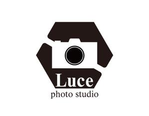 tora (tora_09)さんのSNS・名刺　Luce photo studioの店舗ロゴへの提案