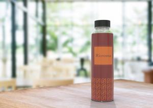 Yuichi KAWANO DESIGN (yukawakawa)さんの新商品、ディフューザー用の高級アロマ香料への提案