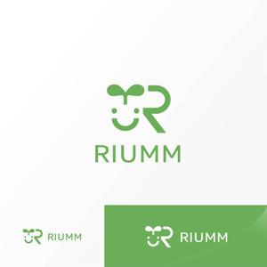 Jelly (Jelly)さんの「RIUMM株式会社」のロゴ作成への提案