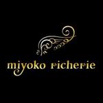 AtelierMarie-Rosaire (jsmpg_ej)さんの「miyoko richerie」のロゴ作成への提案