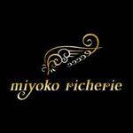 AtelierMarie-Rosaire (jsmpg_ej)さんの「miyoko richerie」のロゴ作成への提案