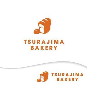 BEAR'S DESIGN (it-bear)さんの小さな町のパン屋さん「TSURAJIMA　BAKERY」（連島ベーカリー）のロゴへの提案