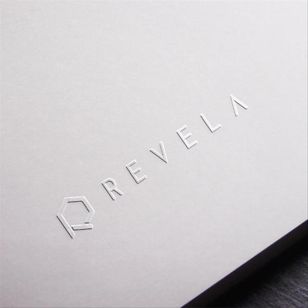 化粧品ブランド「REVELA」のロゴ