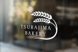 HELLO (tokyodesign)さんの小さな町のパン屋さん「TSURAJIMA　BAKERY」（連島ベーカリー）のロゴへの提案