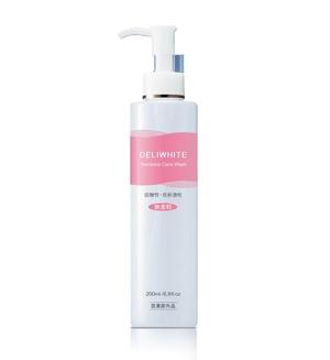 futaoA (futaoA)さんの【パッケージデザイン】化粧品 コスメ 女性用 ボトル容器デザイン【品質/センス重視】商品 プロダクトへの提案