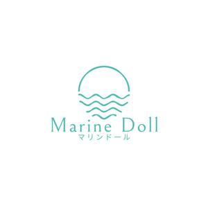五十川 綾子 (ryoko_ikagawa)さんの水色と白を基調とした内装・海がコンセプトのコンカフェ「Marine Doll」のロゴ及びロゴマークへの提案