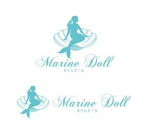 hamingway (hamingway)さんの水色と白を基調とした内装・海がコンセプトのコンカフェ「Marine Doll」のロゴ及びロゴマークへの提案