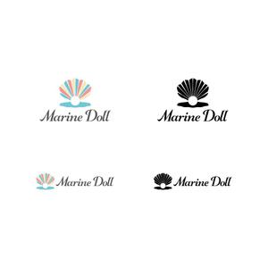BUTTER GRAPHICS (tsukasa110)さんの水色と白を基調とした内装・海がコンセプトのコンカフェ「Marine Doll」のロゴ及びロゴマークへの提案