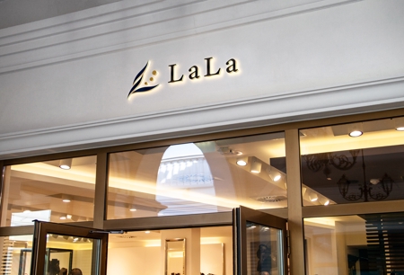 D.R DESIGN (Nakamura__)さんの紹介専門出張マッサージ「salon LaLa」のロゴへの提案