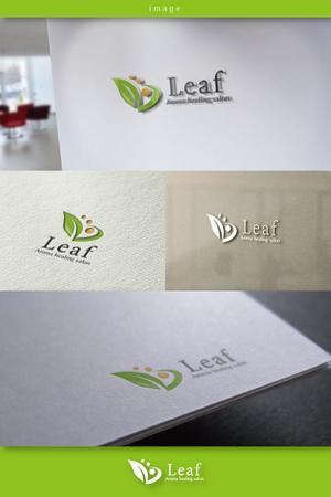coco design (tomotin)さんのアロマヒーリングサロン「Leaf」のロゴへの提案