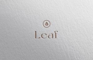 ケイ / Kei (solo31)さんのアロマヒーリングサロン「Leaf」のロゴへの提案