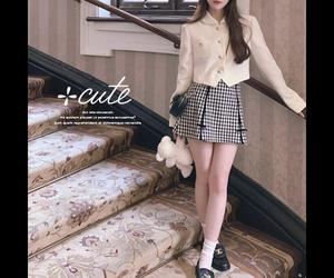 conii.Design (conii88)さんのレディースアパレルショップロゴ作成への提案