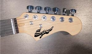 gravelさんのエレキギター　ヘッド部分に入れるロゴ製作への提案