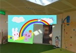 橙　ころも (daidaikoromo)さんの幼稚園プレイルームの壁紙デザインへの提案