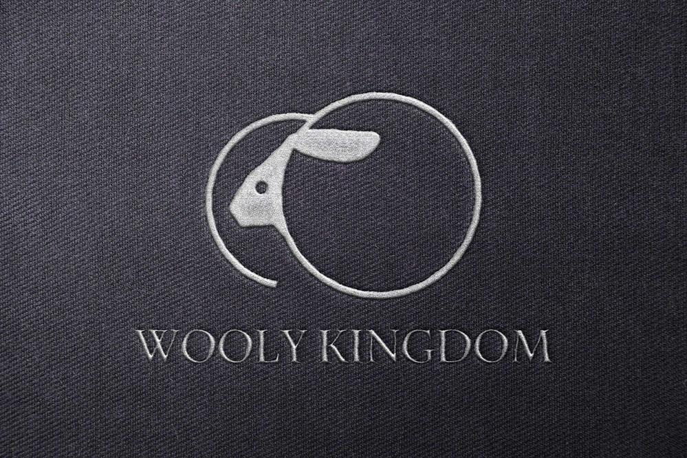 ウール専門寝具ブランド（WOOLY KINGDOM）のエンブレムロゴ