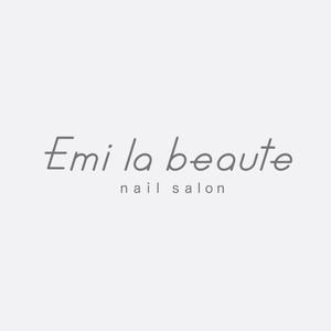 noz design (yoknoz)さんのネイルサロンの「Emi la beaute」ｴﾐﾗﾎﾞｰﾃのロゴへの提案