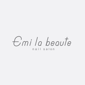 noz design (yoknoz)さんのネイルサロンの「Emi la beaute」ｴﾐﾗﾎﾞｰﾃのロゴへの提案