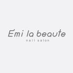 noz design (yoknoz)さんのネイルサロンの「Emi la beaute」ｴﾐﾗﾎﾞｰﾃのロゴへの提案