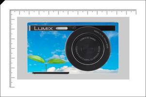 mrt (maruta0077)さんのパナソニックのデジタルカメラ「LUMIX」の外装デザインを募集への提案