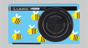 r-clover (r-clover)さんのパナソニックのデジタルカメラ「LUMIX」の外装デザインを募集への提案