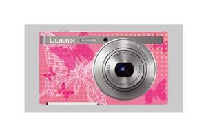 キャトルデザイン (kumiu)さんのパナソニックのデジタルカメラ「LUMIX」の外装デザインを募集への提案