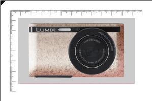 久我俊英 (ToshideKuga)さんのパナソニックのデジタルカメラ「LUMIX」の外装デザインを募集への提案