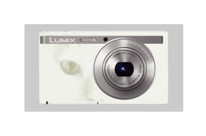 miacats (kazmia)さんのパナソニックのデジタルカメラ「LUMIX」の外装デザインを募集への提案