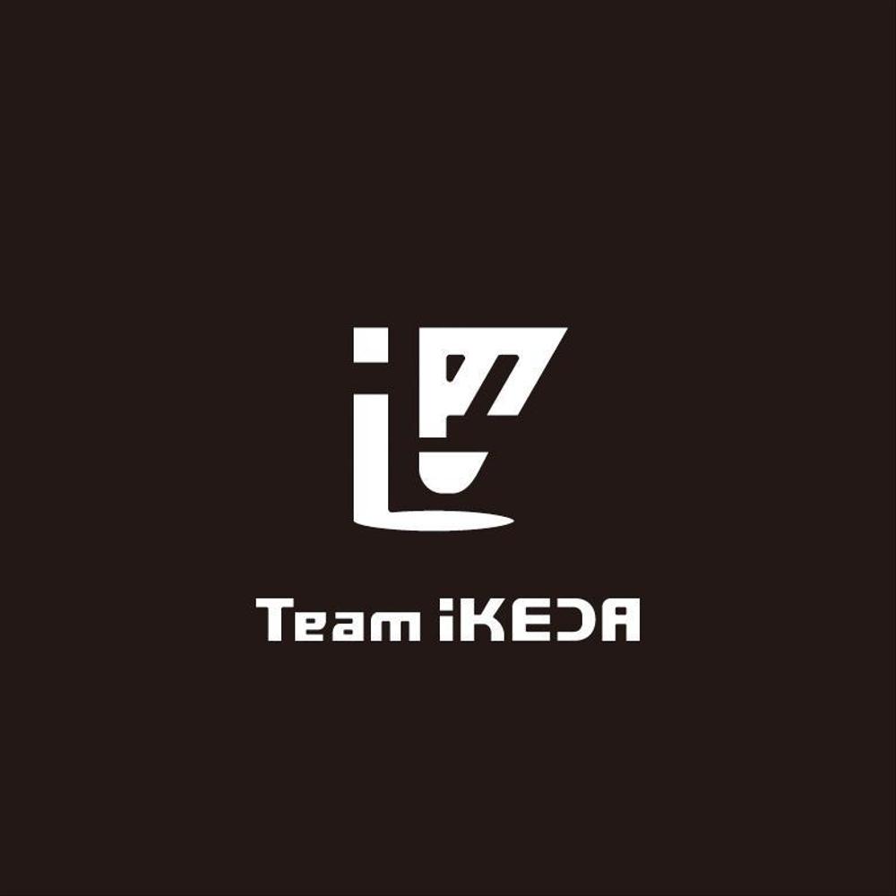 日本初のプロバドミントン選手　「Team IKEDA」のロゴ作成