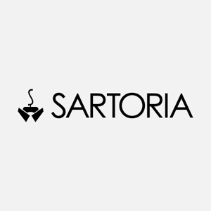 さんの「SARTORIA」のロゴ作成への提案