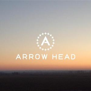 Yukiyo (yukiyo201202)さんのアパレルブランド「ARROW HEAD」のロゴ。東南アジア、世界に向けた展開、印象的なデザイン。への提案