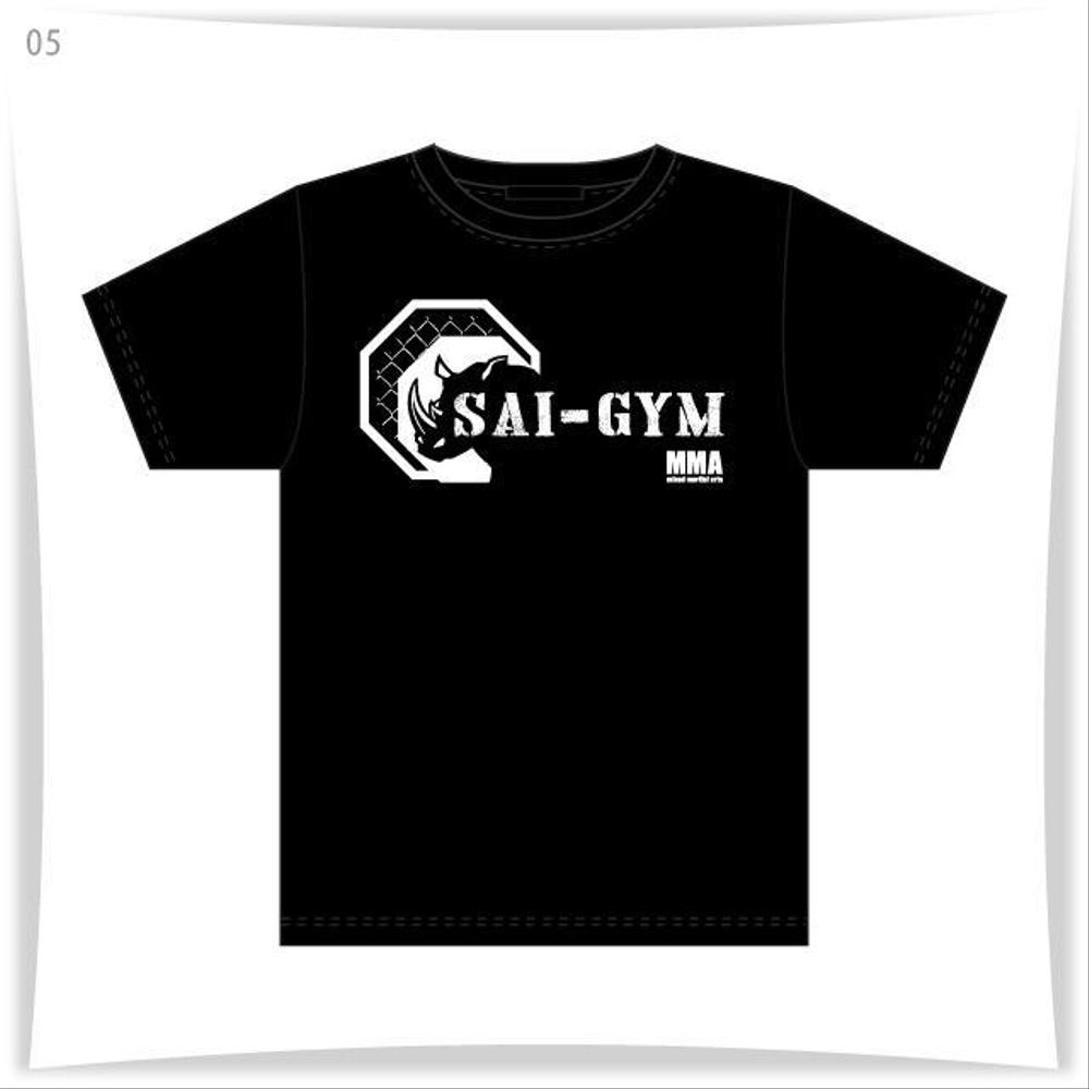 総合格闘技ジムのTシャツ