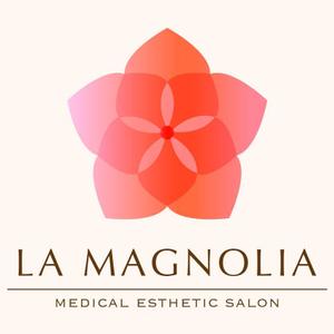 FAR_EAST_DESIGNさんのエステサロン「La Magnolia」のロゴへの提案