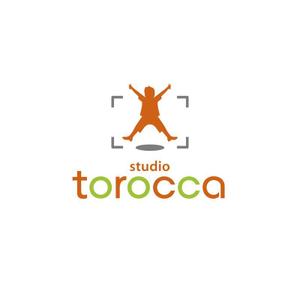 toto046 (toto046)さんの新しいフォトスタジオ「torocca」のロゴへの提案