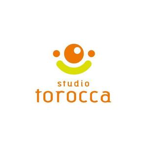 もり ()さんの新しいフォトスタジオ「torocca」のロゴへの提案