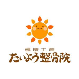 Ochan (Ochan)さんの高齢者と子連れ女性の利便性に特化した整骨院のロゴへの提案
