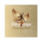 Me-deru (mederu)さんの屋号「Silky yoga」のロゴへの提案