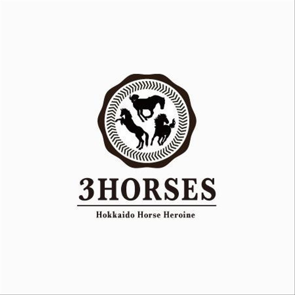 乗馬用品のウエブショップの「３HORSES」のロゴ