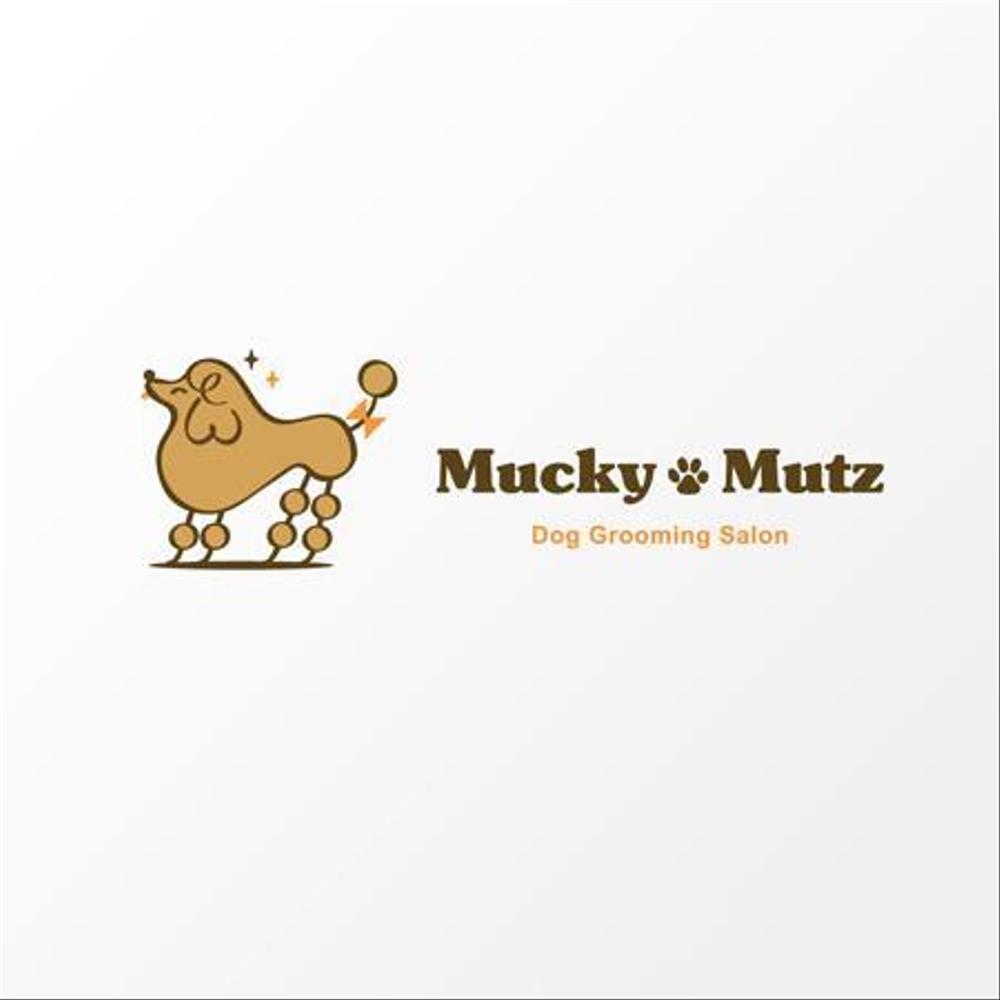 ドッグ　トリミングサロン　『Mucky Mutz Dog Grooming』の　ロゴ