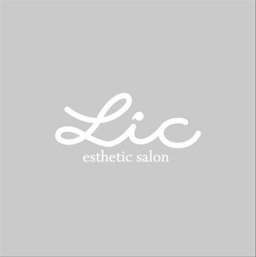 エステティックサロン「Lic esthetic salon」のロゴ