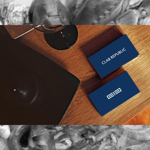 curious (curious)さんの新規出店するシーフードレストラン&バー、『Crab Republic』のロゴへの提案