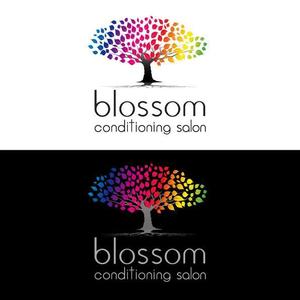 minami (mianamirande)さんのおしゃれロゴの得意なクリエーター様！ リラクゼーションサロン「blossom」のロゴ作成依頼への提案